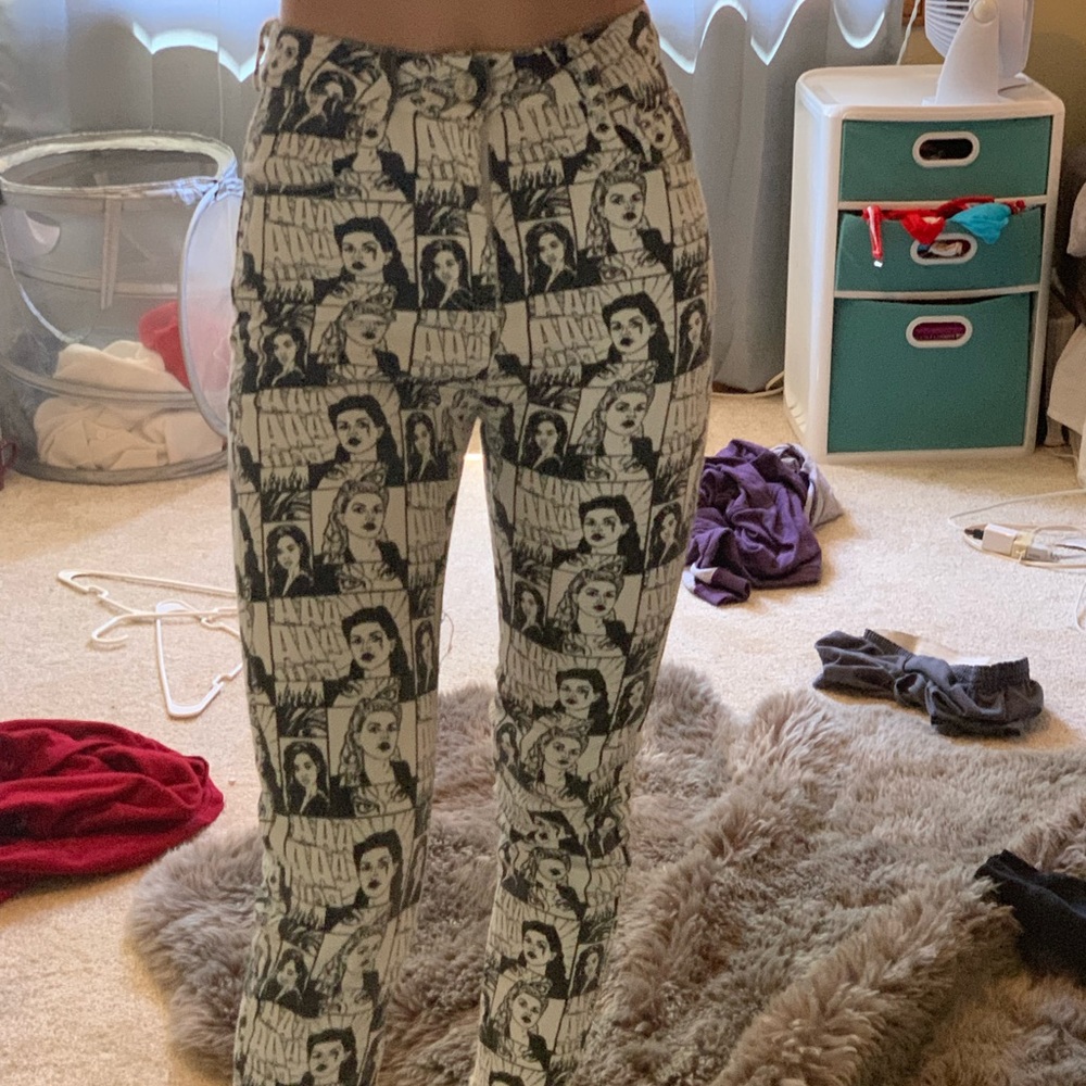 Adika jeans